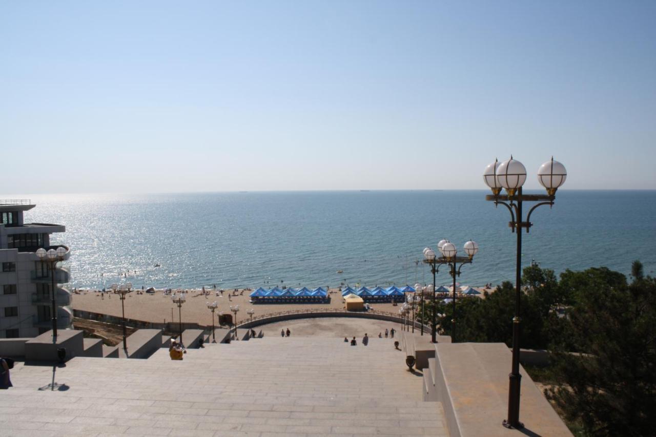 Двухкомнатная Квартира 500М От Моря Ул Парковая Отчетные Док Tschornomorske Exterior foto